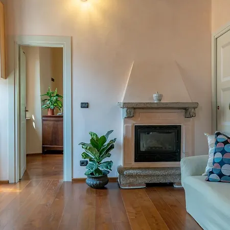 Daire *holiday Home* W/patio & Fireplace + Lake View Pognana Lario