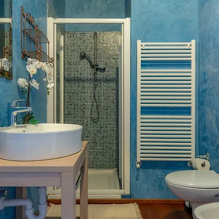 *holiday Home* W/patio & Fireplace + Lake View Daire *