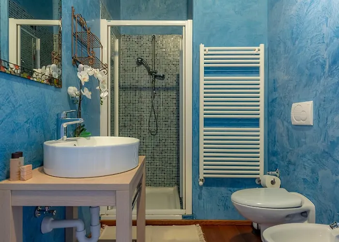 *holiday Home* W/patio & Fireplace + Lake View Apartment *