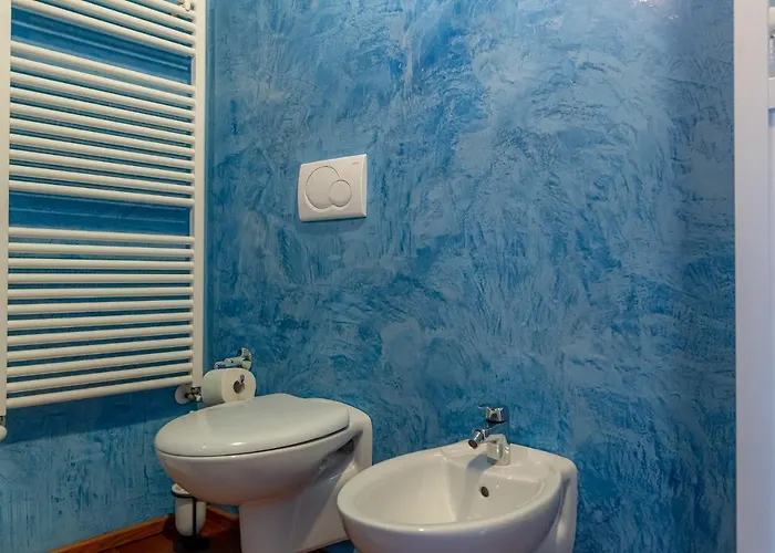 Apartment *holiday Home* W/patio & Fireplace + Lake View