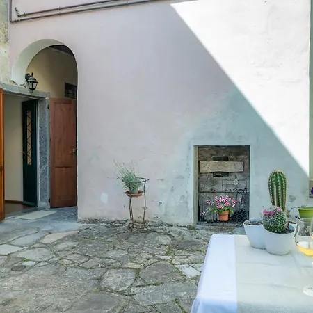 *holiday Home* W/patio & Fireplace + Lake View Appartement *